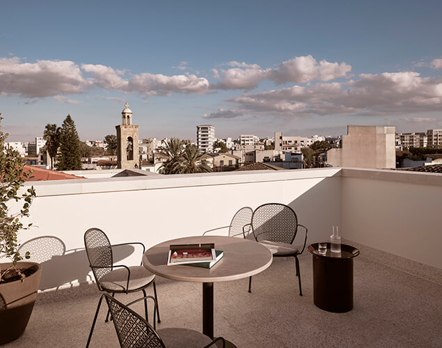 Grande & Luxe with Terrace